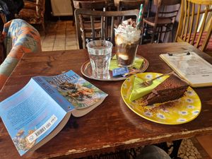  at Cafe Harvest in Vienna