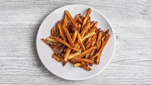 Fresh Cut Fries at Chicago Not Dogs - XMarket in Chicago