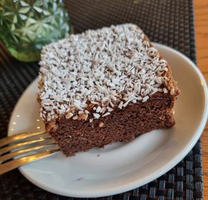 Traditional Swedish kärleksmums in a vegan version 😋 at Borgsjö Strand - Restaurang & Camping in Erikslund