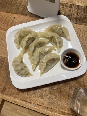 Mandu (gyozas)  at Sarrbing in Ljubljana