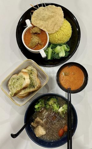 Mushroom Udon, Curry French Loaf and Nasi Biryani  at Veggie House 一芳 - HarbourFront in Central Singapore