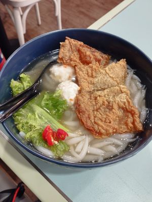 Mee Tai Bak (soup) at Veggie House 一芳 - HarbourFront in Central Singapore