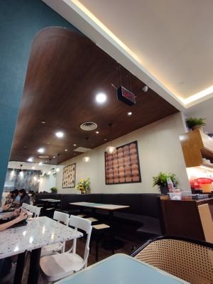 Cosy and spacious  at Veggie House 一芳 - HarbourFront in Central Singapore