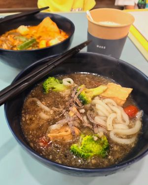  at Veggie House 一芳 - HarbourFront in Central Singapore