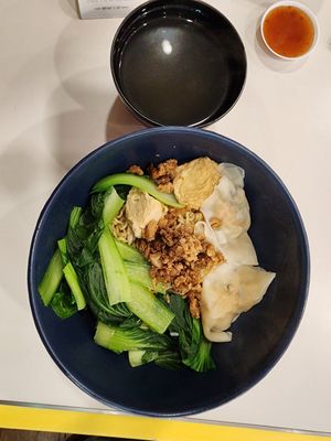 Serawak.noodle at Veggie House 一芳 - HarbourFront in Central Singapore