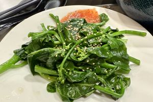 Kai lan   at Veggie House 一芳 - HarbourFront in Central Singapore