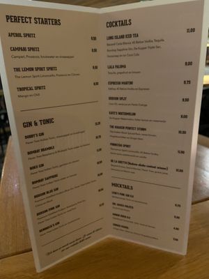 Cocktails Dec 2023: be aware that the Pornstar Spirit contains eggwhite.  at Hudson in Almere