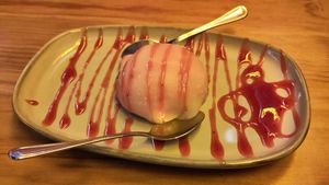 Mochi desert at Ramen Shifu - Fontanella in Barcelona