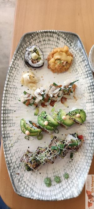 Discover Menu 'Simple Menu' at Bloom Sushi - Batignolles  in Paris