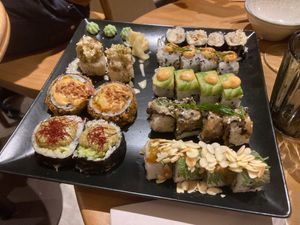 Sushi mixed plate at Bloom Sushi - Batignolles  in Paris