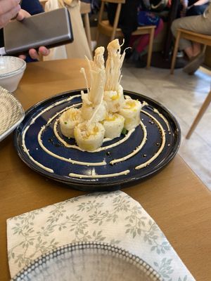   at Bloom Sushi - Batignolles  in Paris