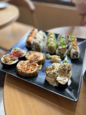   at Bloom Sushi - Batignolles  in Paris