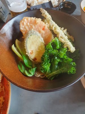 VEG TEMPURA RAMEN: Home made veg broth, mixed veg tempura, tokyo noodles, kikurage mushroom, nori at Zumuku Sushi in Wilmslow