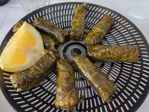 Dolmatas at Taverna Mezedofolia in Crete