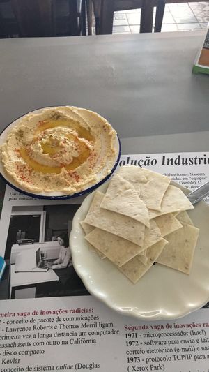 hummus plate at Sabores do Sebouh in Porto