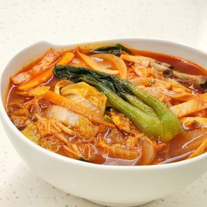 It's not as spicy as I thought. It's jjamppong. at VEGANCHAN in Seoul