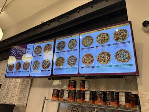 The items  in green are vegan! 🌱   at 90 Second Pizza in Washington