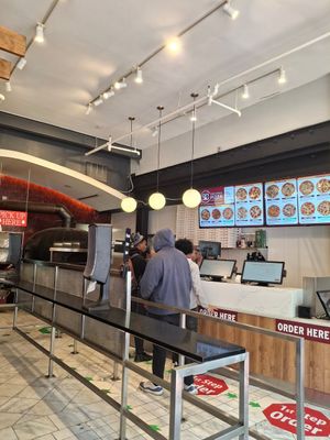  at 90 Second Pizza in Washington