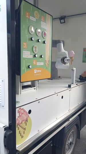 veganmania: ice cream served by a robot @ernisommerfrische at Vegane Gesellschaft Österreich in Vienna
