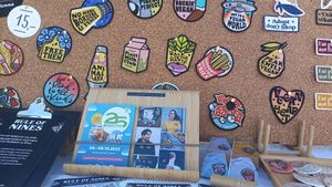 veganmania: patches and pins @ruleofnines at Vegane Gesellschaft Österreich in Vienna