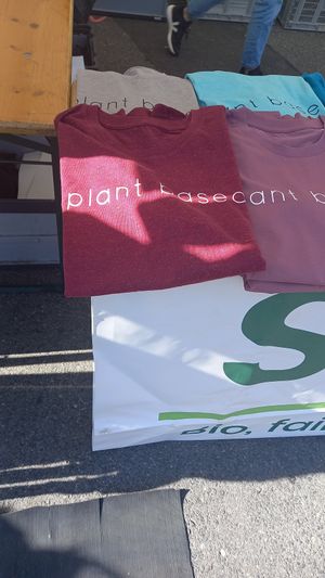 veganmania: shirts @vegan.at at Vegane Gesellschaft Österreich in Vienna