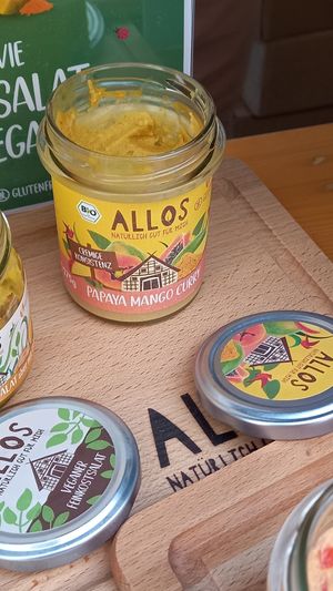 veganmania 2024: spreads to try at Vegane Gesellschaft Österreich in Vienna