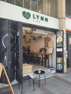  at Lynn Café in Santiago