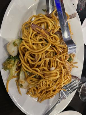 Veggie lo mein   at Ginger Cajun Seafood in Salem