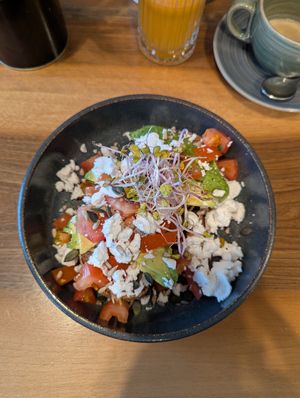 Vegane Avocado-Stulle at Helga in Konstanz
