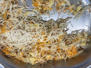 Sauté de nouilles au riz  at Restaurant Vietnamien in Saint-brieuc