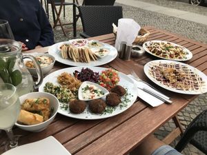 Two person veggie dish at Feinberg's in Berlin