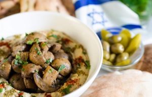 Hummus with mushrooms at Feinberg's in Berlin