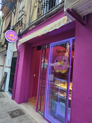  at Vonuts in Valencia