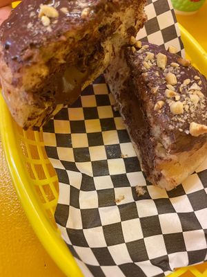   at Vonuts in Valencia