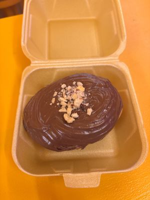   at Vonuts in Valencia