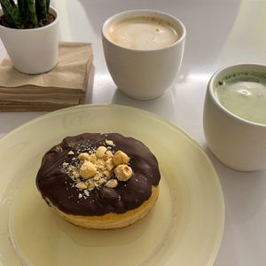 Ferrero donut #Veganuary at Areca Bakery in Barcelona