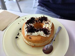 Red velvet donut at Areca Bakery in Barcelona