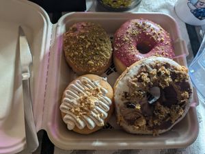 Pistacho, raspberries, cookies and creme, notella at Areca Bakery in Barcelona