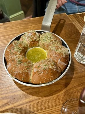 Pull apart garlic bread with vegan cheese  at Coach and Horses in Salisbury