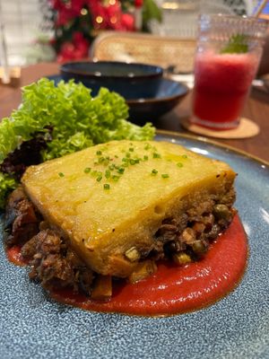 🥔IRISH SHEPHERD'S PIE RM35
A comforting classic crafted with plant based meat, tender peas, and creamy mashed potatoes
 at SAVOR in Kuala Lumpur