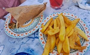 Pita vegetarian (vegan) and chips at Maestro in Rhodes