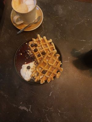 Ilse Waffle at Café Hin & Veg in Leipzig