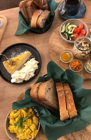 breaky   at Café Hin & Veg in Leipzig