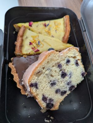 Kuchen at Café Hin & Veg in Leipzig