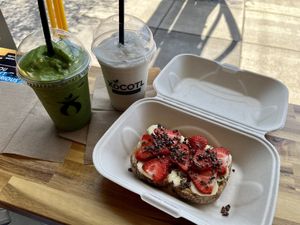 smoothies and sweet toast (hold the honey)  at Xocotl Fresco & Natural in Portland
