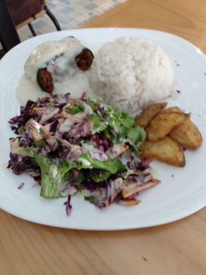 Meal of the day: zucchini rolls, salad, rice, potatoes at Equilibrio Natural in Pereira