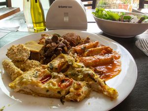 A minha seleção do almoço de 1/10/2022. at Mahatma Gourmet in Curitiba