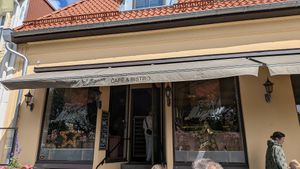  at Café Mignon in Varberg