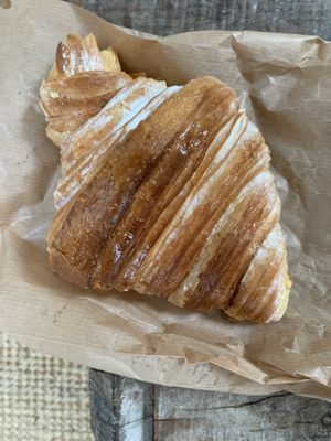 Plain Croissant   at O Melhor Croissant da Minha Rua in Sintra