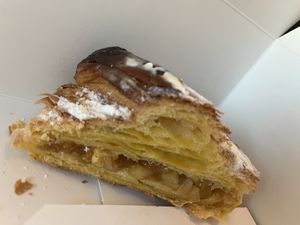 Apple cinnamon   at O Melhor Croissant da Minha Rua in Sintra